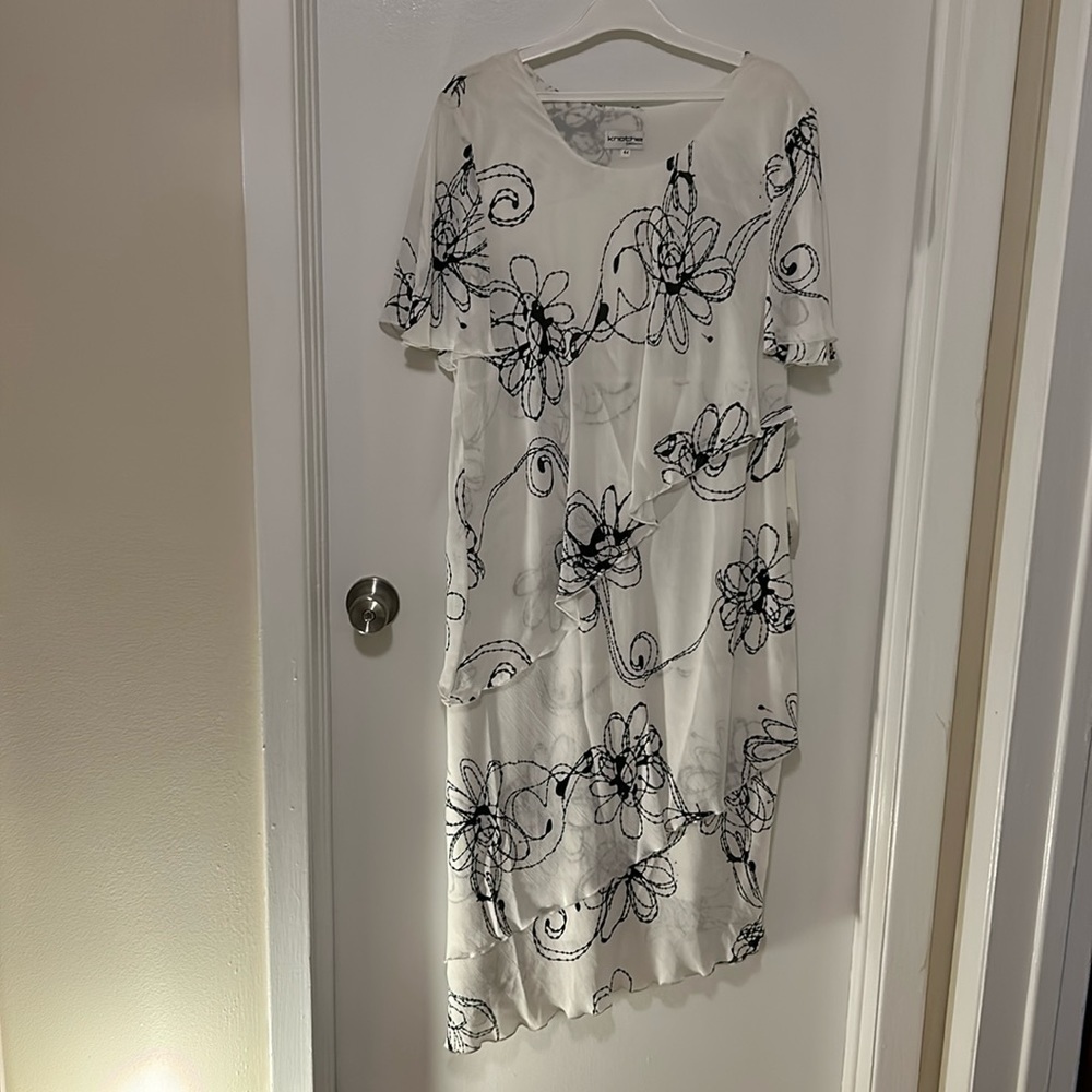 Ladies Knothe Design Dress.